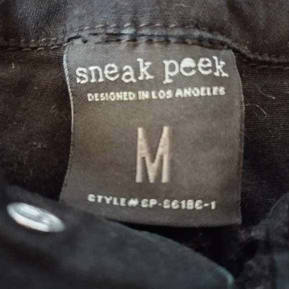 SNEAK PEAK LOS ANGELES| BLACK MID RISE BUTTON FLY SHORTS SIZE MEDIUM - Picture 6 of 7